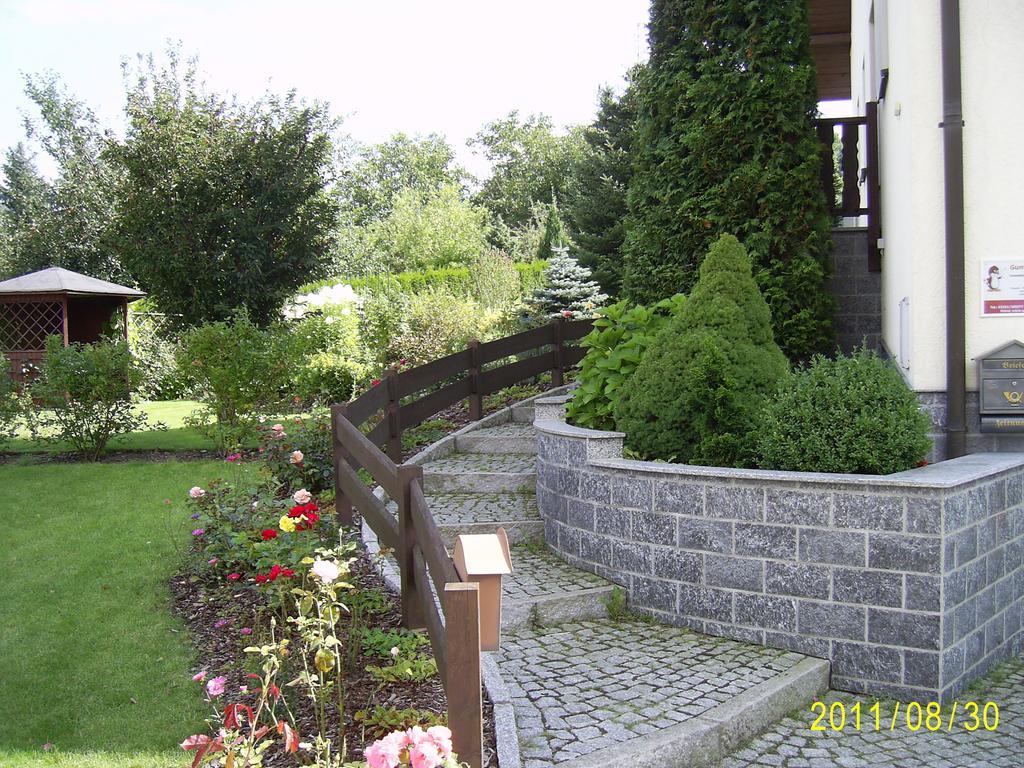 Ferienwohnung Wuensche Crostau Екстериор снимка